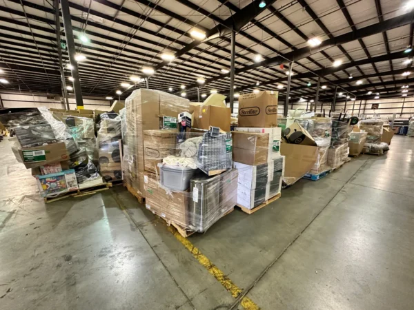 TGT APPAREL Pallet - Image 4