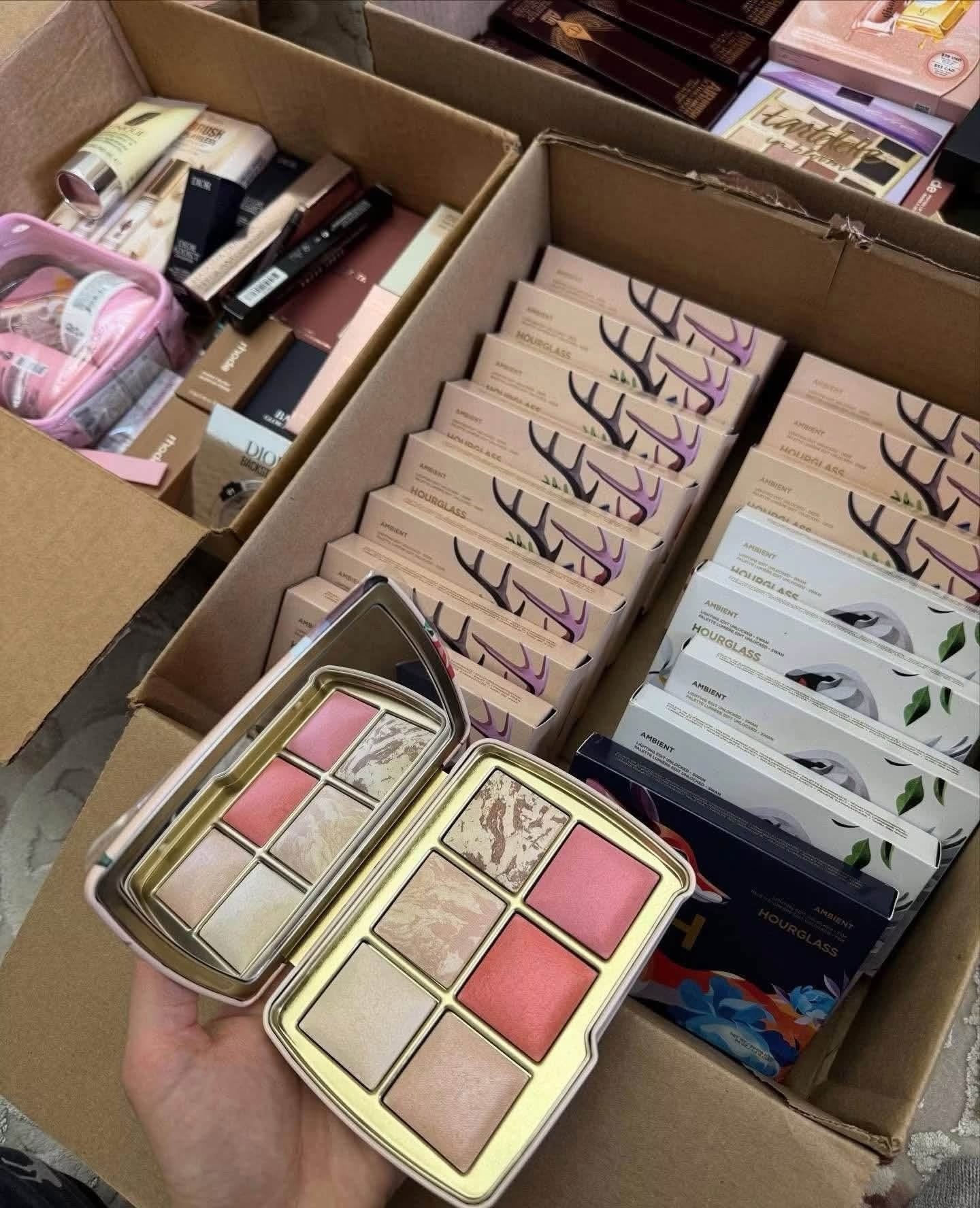 img_0320 Cosmetic Pallets - Image 1
